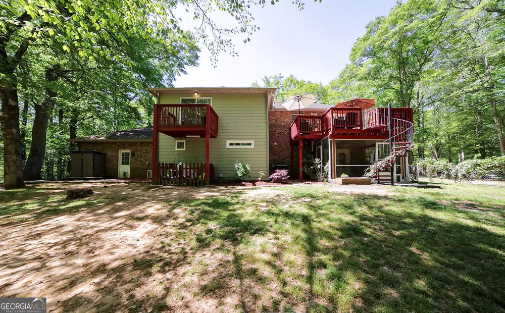 298 Hudson River DR Commerce, GA 30530