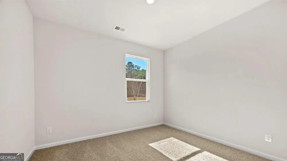201 Defilippe DR Statham, GA 30666