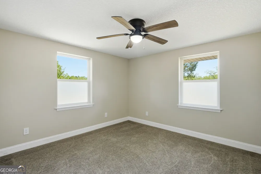 2448 Ware ST Blackshear, GA 31516