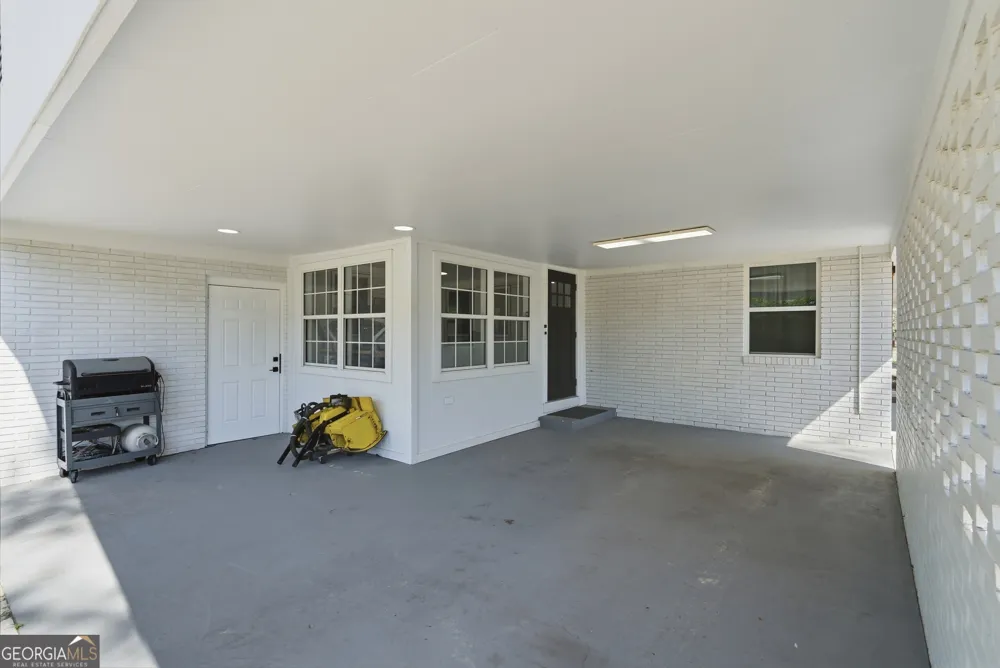 2448 Ware ST Blackshear, GA 31516