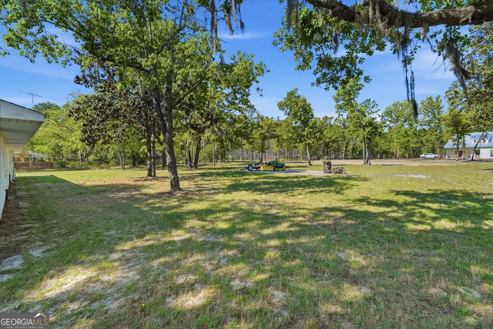 2448 Ware ST Blackshear, GA 31516