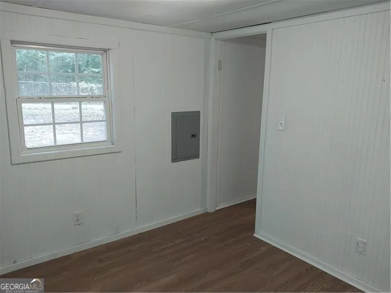64 Luther Knight RD Cartersville, GA 30121