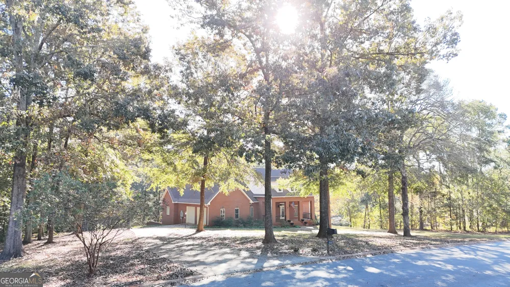 518 Fambrough DR Elberton, GA 30635