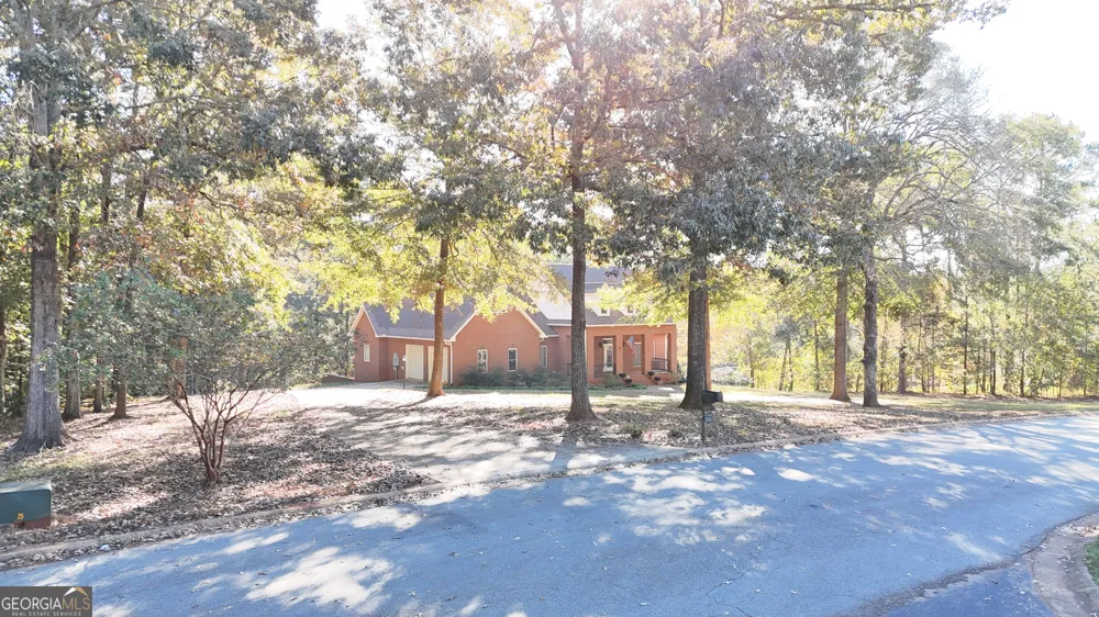 518 Fambrough DR Elberton, GA 30635
