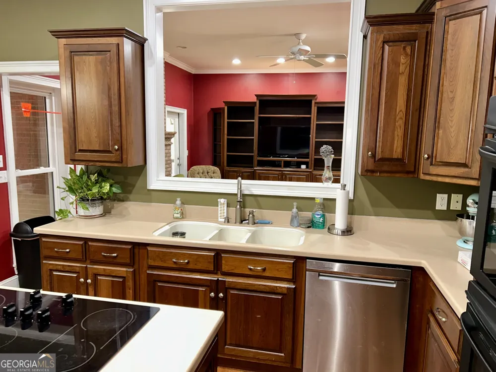 518 Fambrough DR Elberton, GA 30635