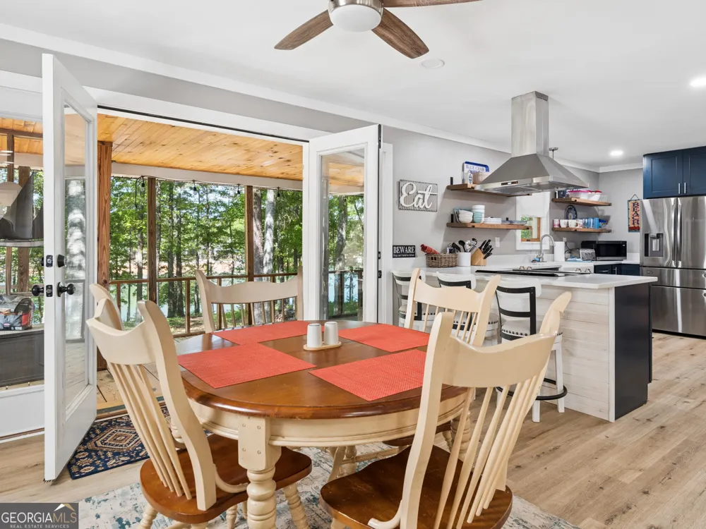 202 Forest CIR Hartwell, GA 30643