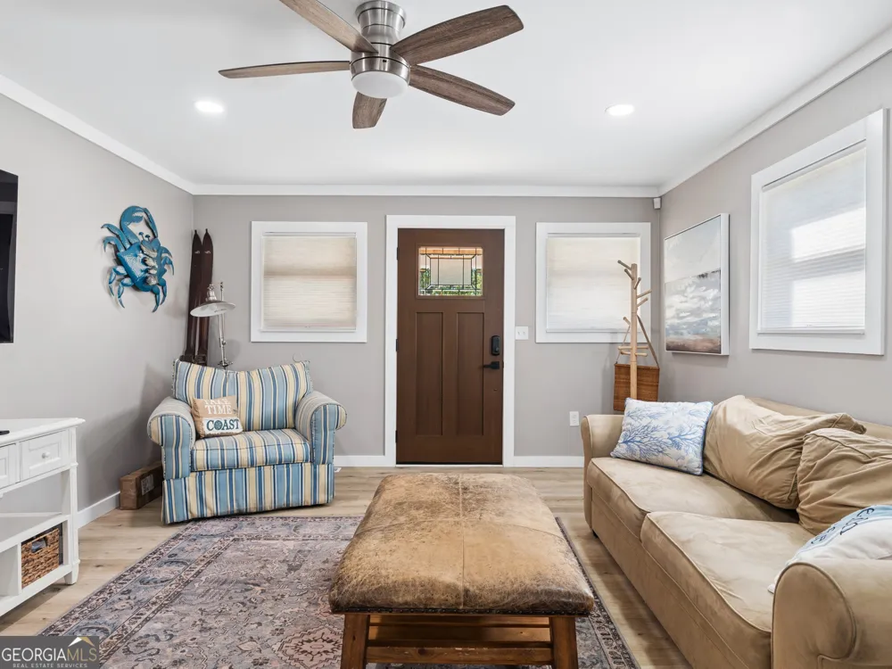 202 Forest CIR Hartwell, GA 30643