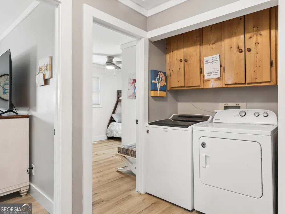 202 Forest CIR Hartwell, GA 30643