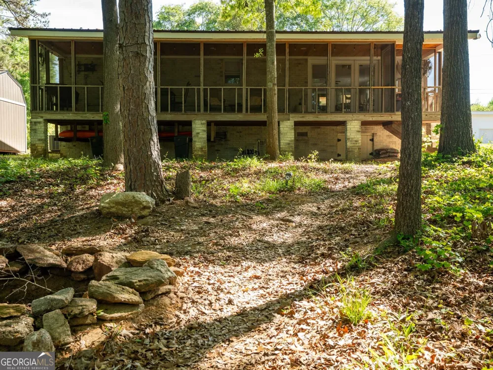 202 Forest CIR Hartwell, GA 30643
