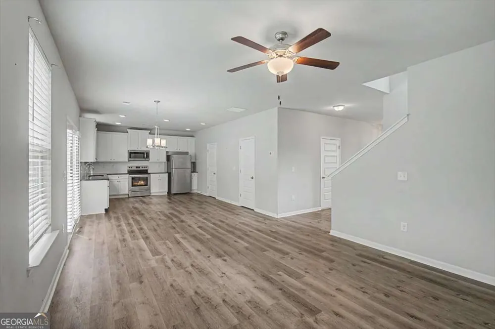212 Mcginnis CIR Calhoun, GA 30701
