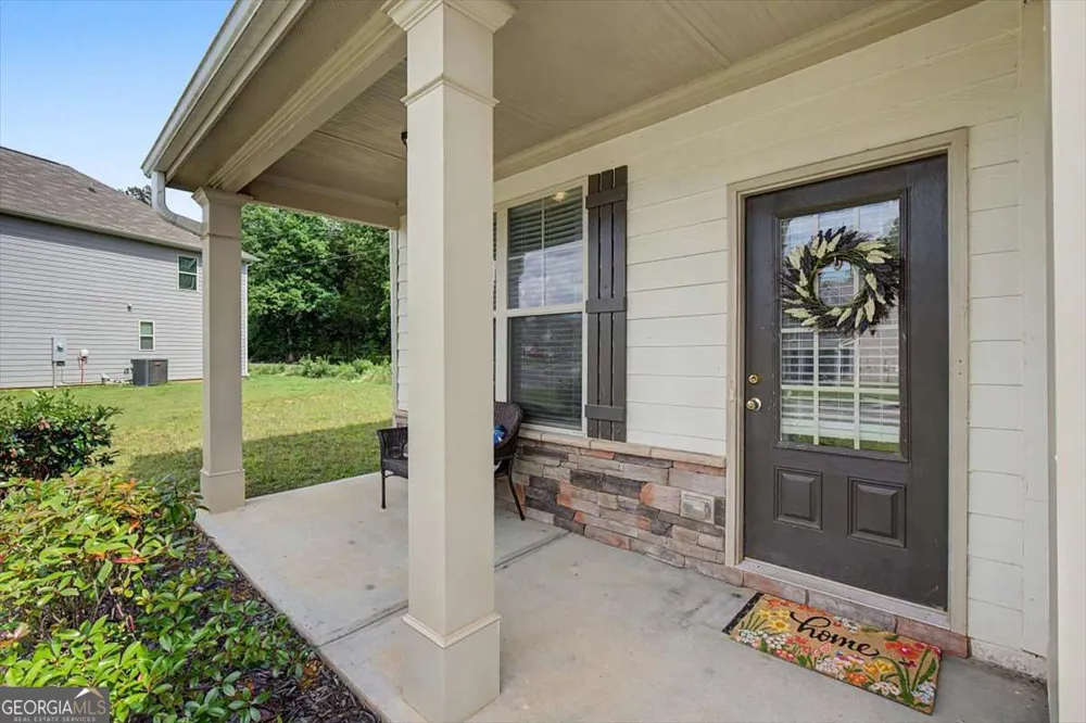 212 Mcginnis CIR Calhoun, GA 30701