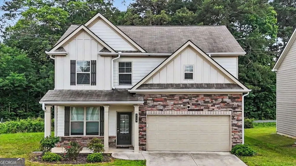 212 Mcginnis CIR Calhoun, GA 30701
