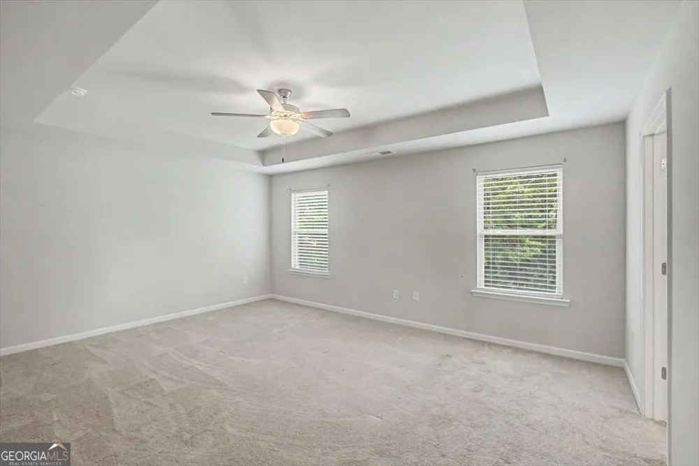 212 Mcginnis CIR Calhoun, GA 30701
