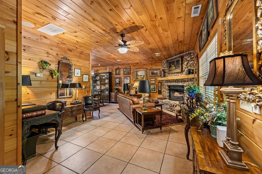 940 Knollwood RD Mineral Bluff, GA 30559