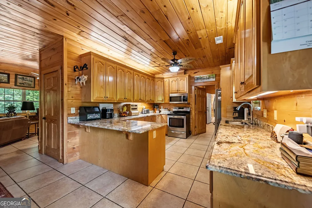 940 Knollwood RD Mineral Bluff, GA 30559