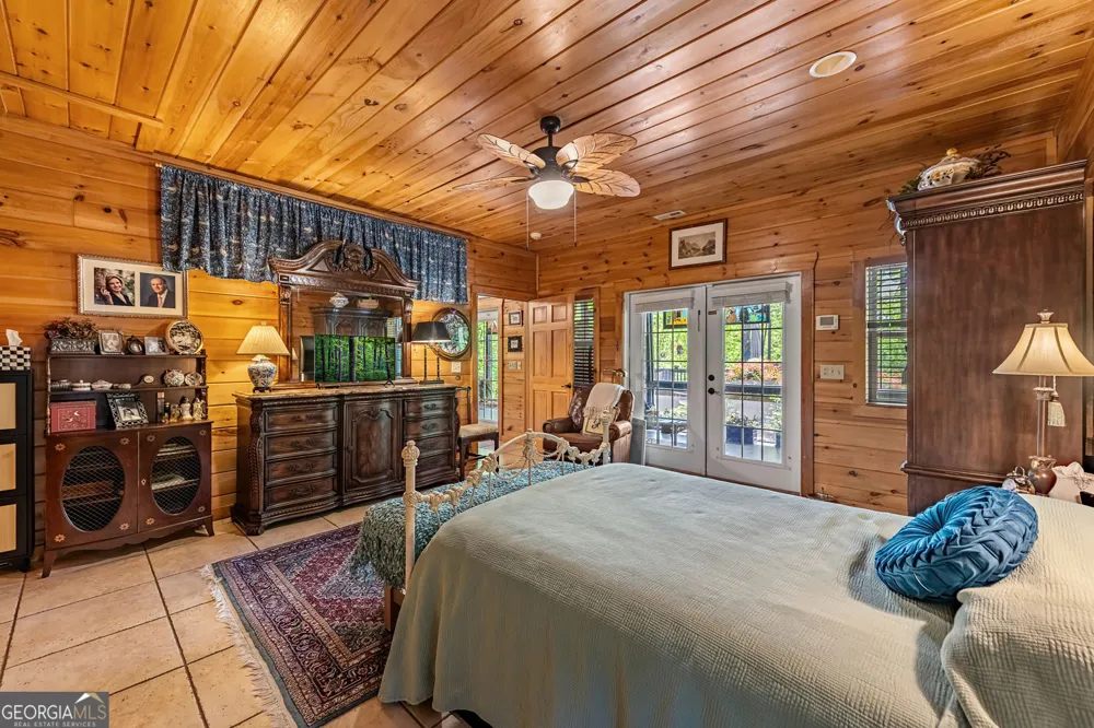940 Knollwood RD Mineral Bluff, GA 30559