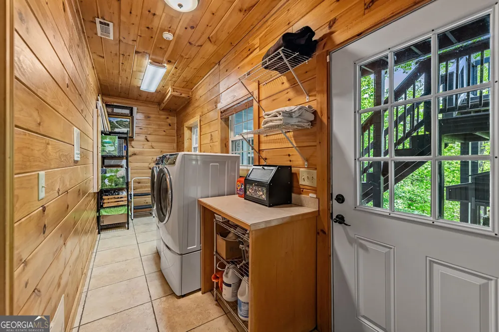 940 Knollwood RD Mineral Bluff, GA 30559