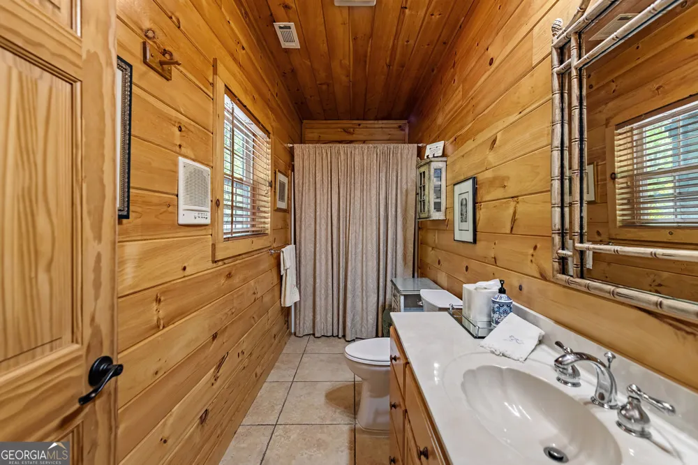 940 Knollwood RD Mineral Bluff, GA 30559