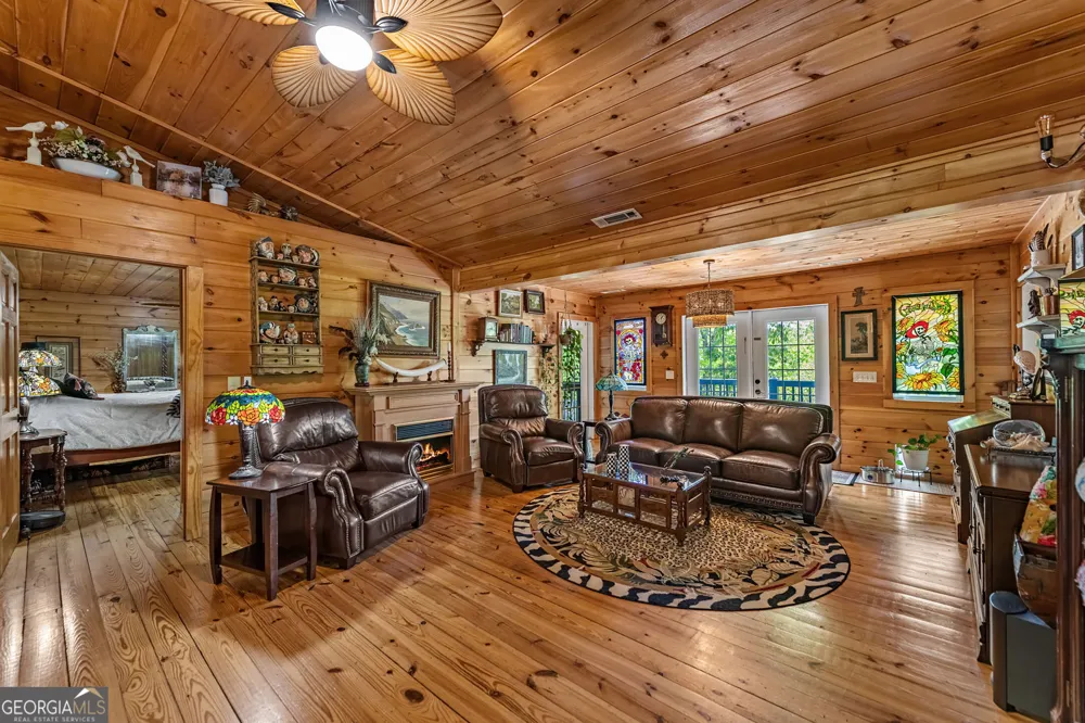 940 Knollwood RD Mineral Bluff, GA 30559