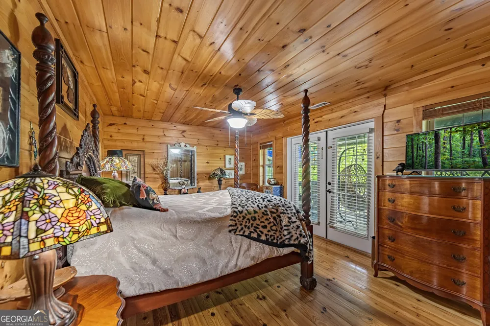 940 Knollwood RD Mineral Bluff, GA 30559