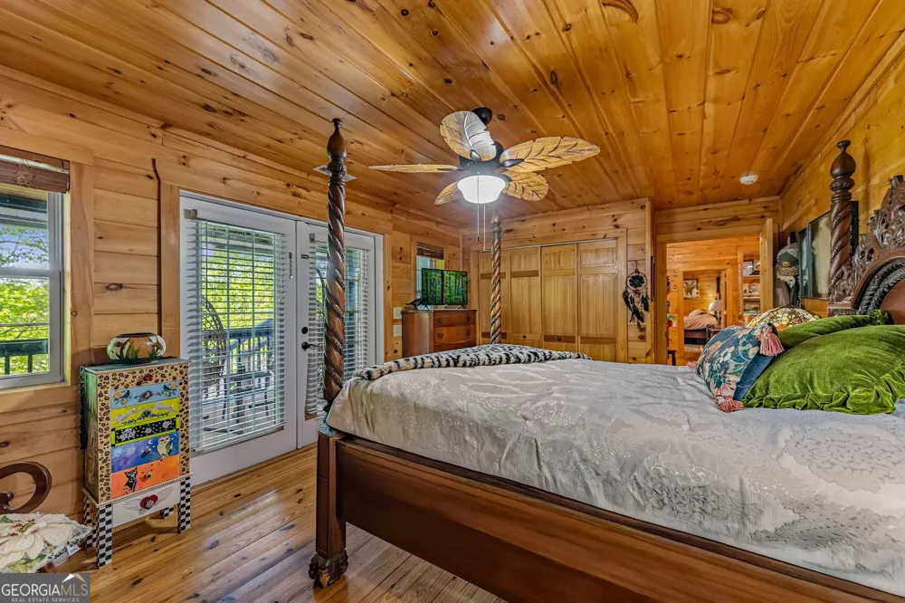 940 Knollwood RD Mineral Bluff, GA 30559
