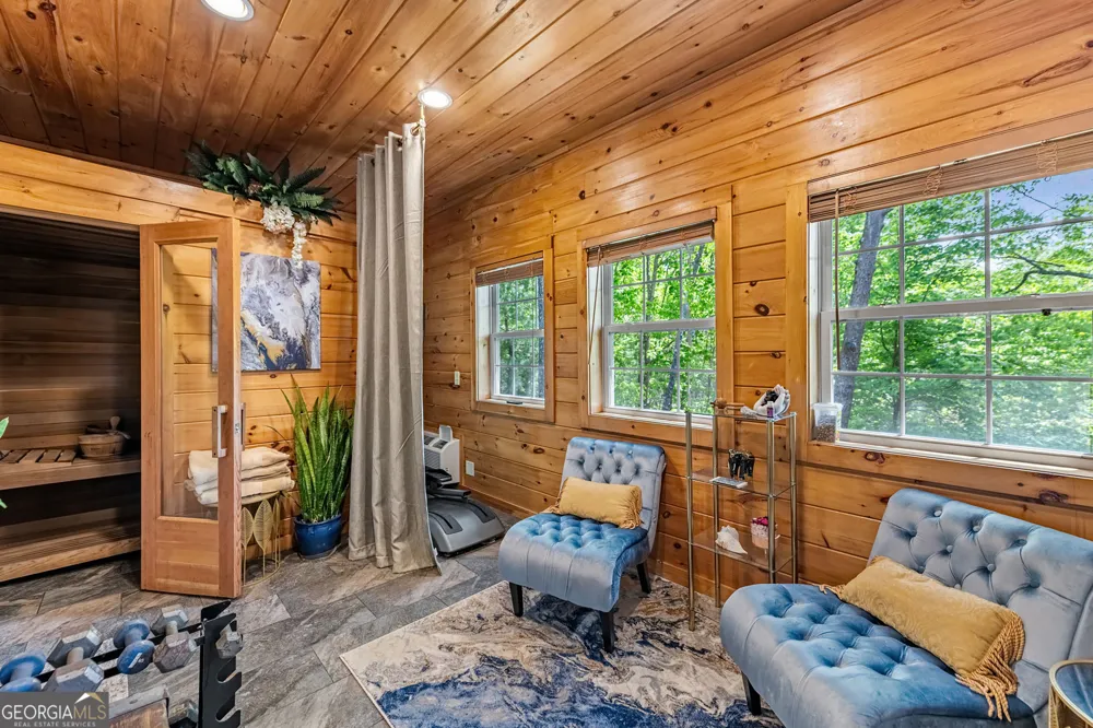 940 Knollwood RD Mineral Bluff, GA 30559