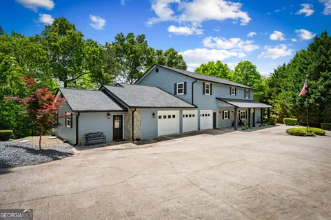940 Knollwood RD