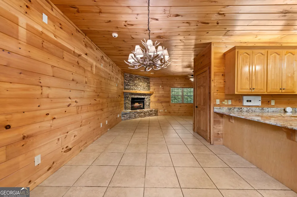 940 Knollwood RD Mineral Bluff, GA 30559
