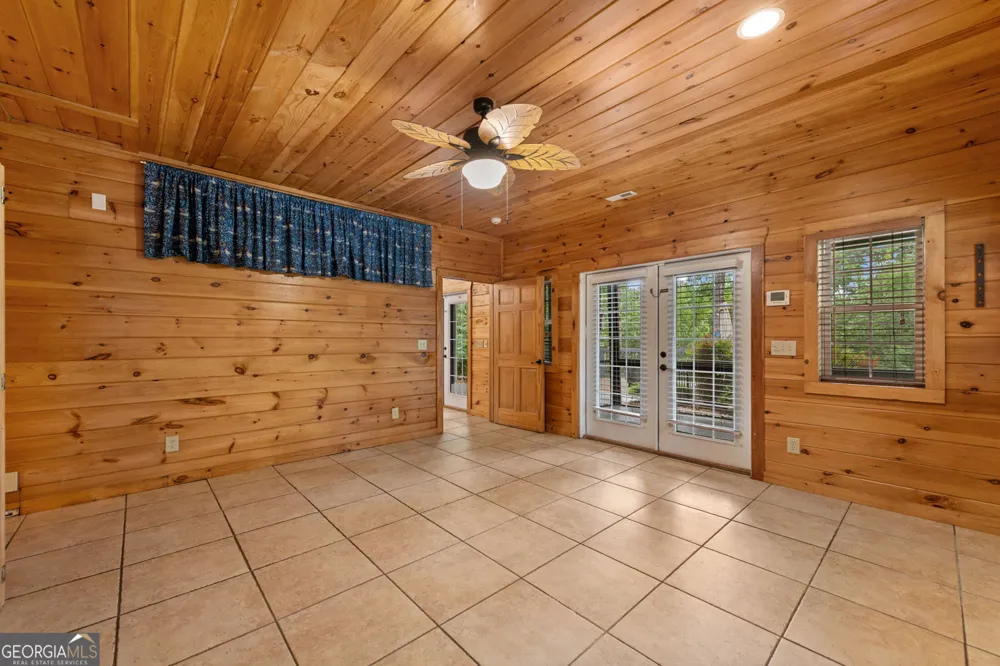 940 Knollwood RD Mineral Bluff, GA 30559