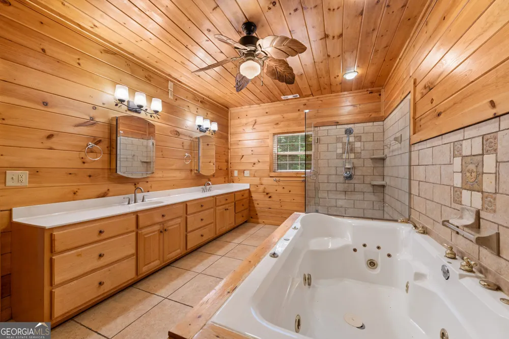940 Knollwood RD Mineral Bluff, GA 30559