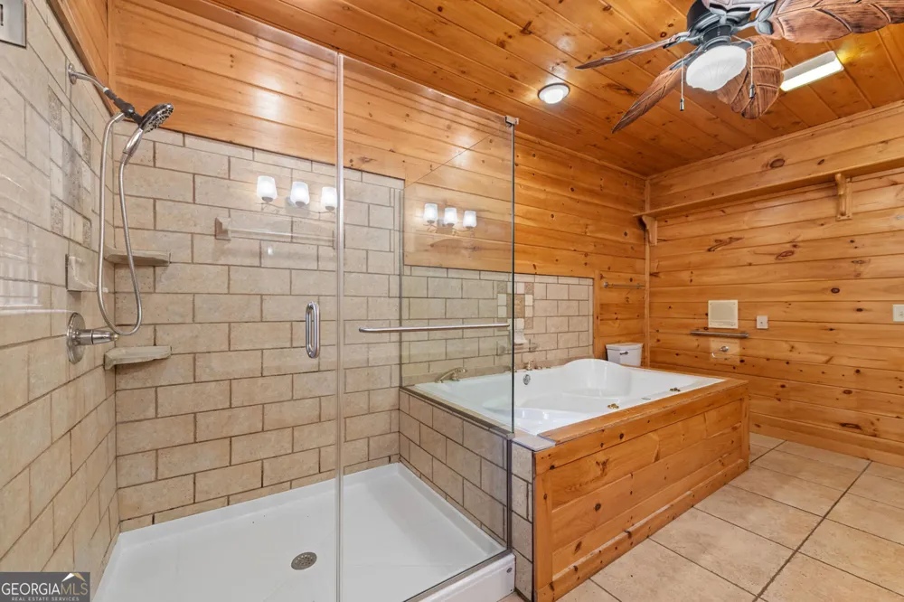 940 Knollwood RD Mineral Bluff, GA 30559