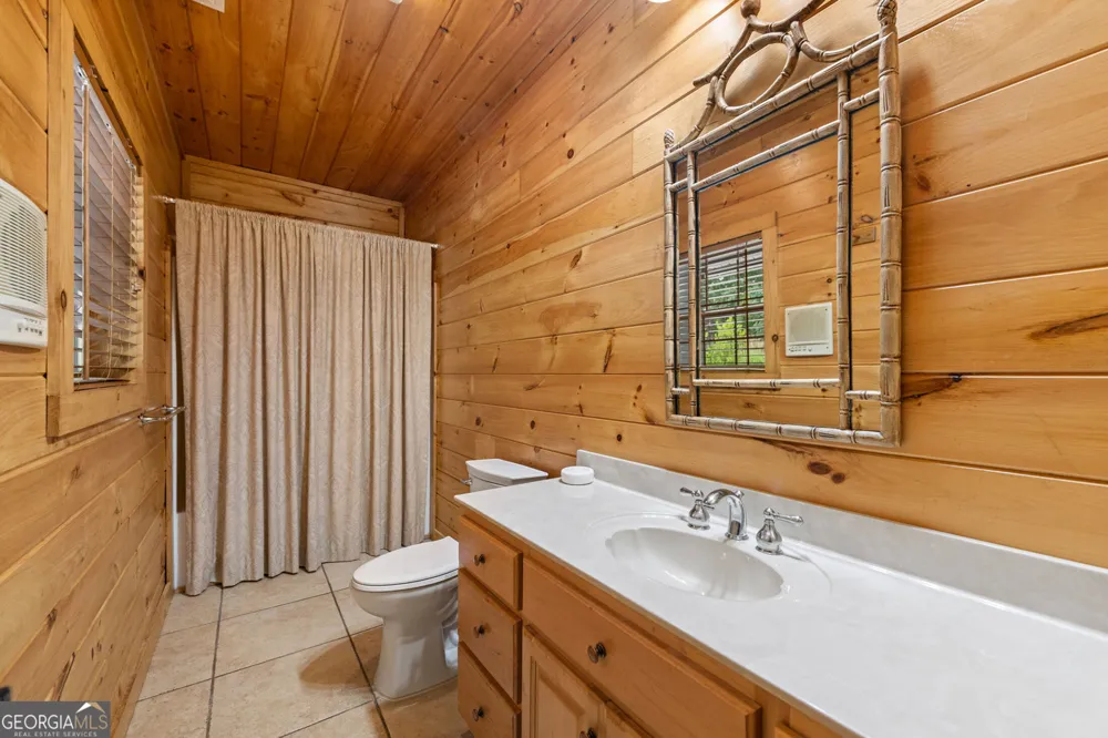 940 Knollwood RD Mineral Bluff, GA 30559