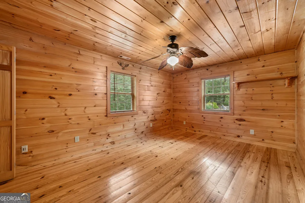 940 Knollwood RD Mineral Bluff, GA 30559