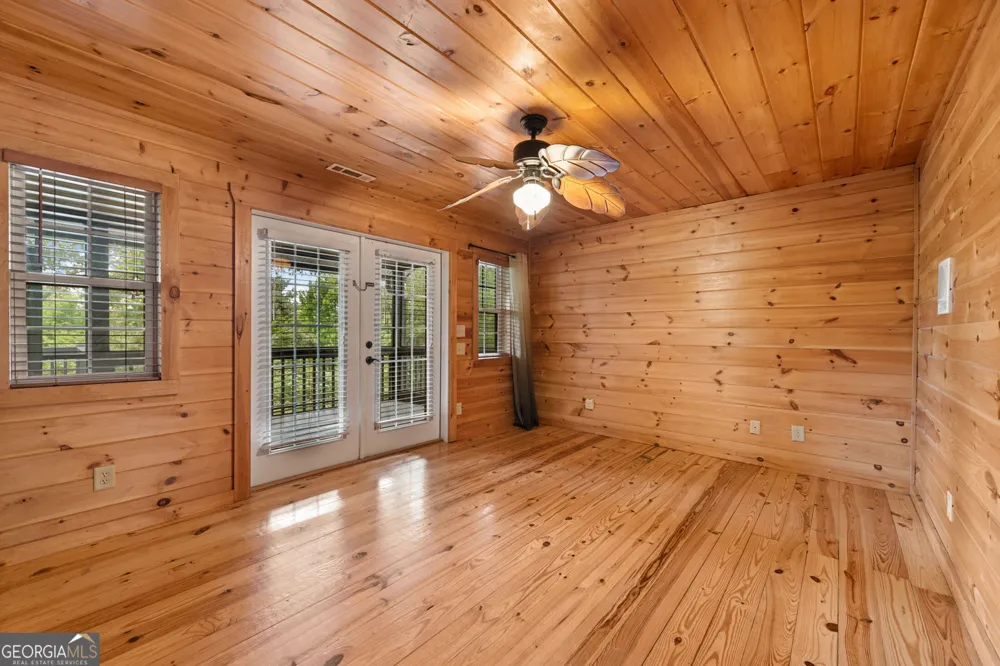 940 Knollwood RD Mineral Bluff, GA 30559