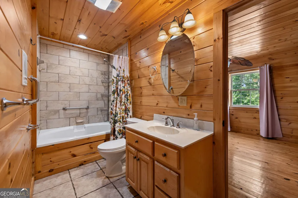 940 Knollwood RD Mineral Bluff, GA 30559