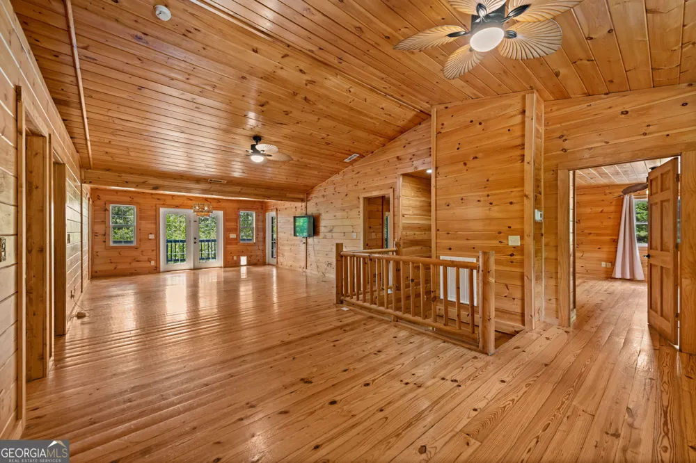 940 Knollwood RD Mineral Bluff, GA 30559