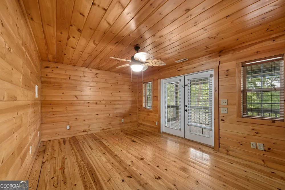 940 Knollwood RD Mineral Bluff, GA 30559