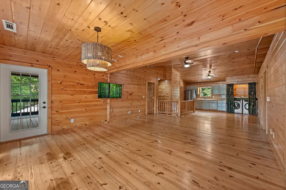 940 Knollwood RD Mineral Bluff, GA 30559