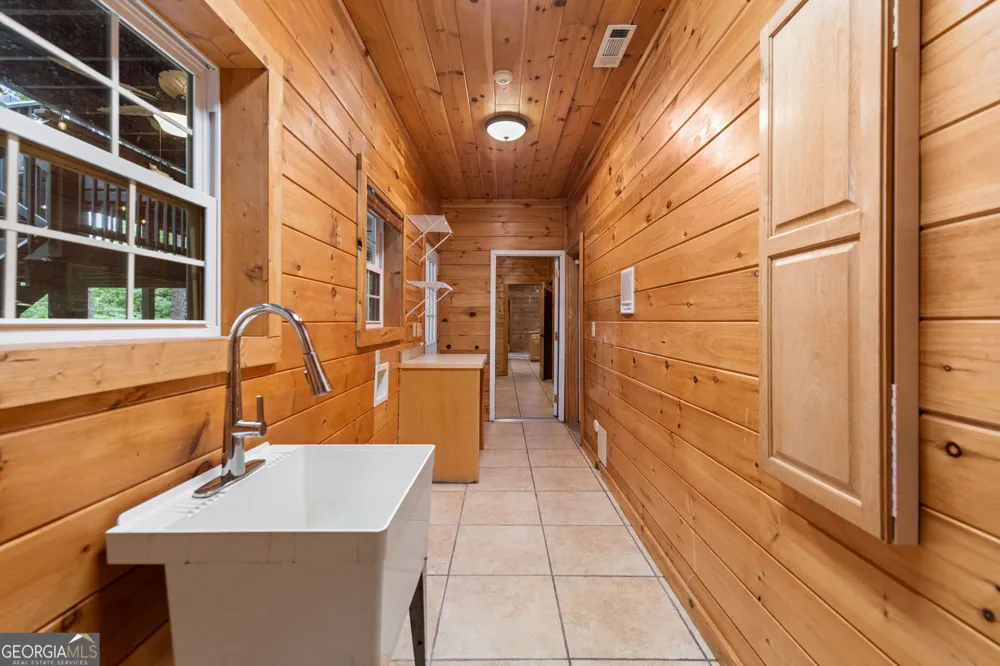 940 Knollwood RD Mineral Bluff, GA 30559