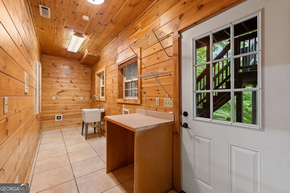 940 Knollwood RD Mineral Bluff, GA 30559