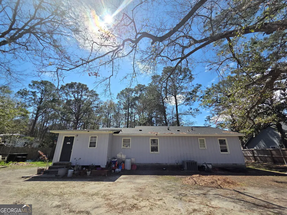 758 Hearn RD Hinesville, GA 31313