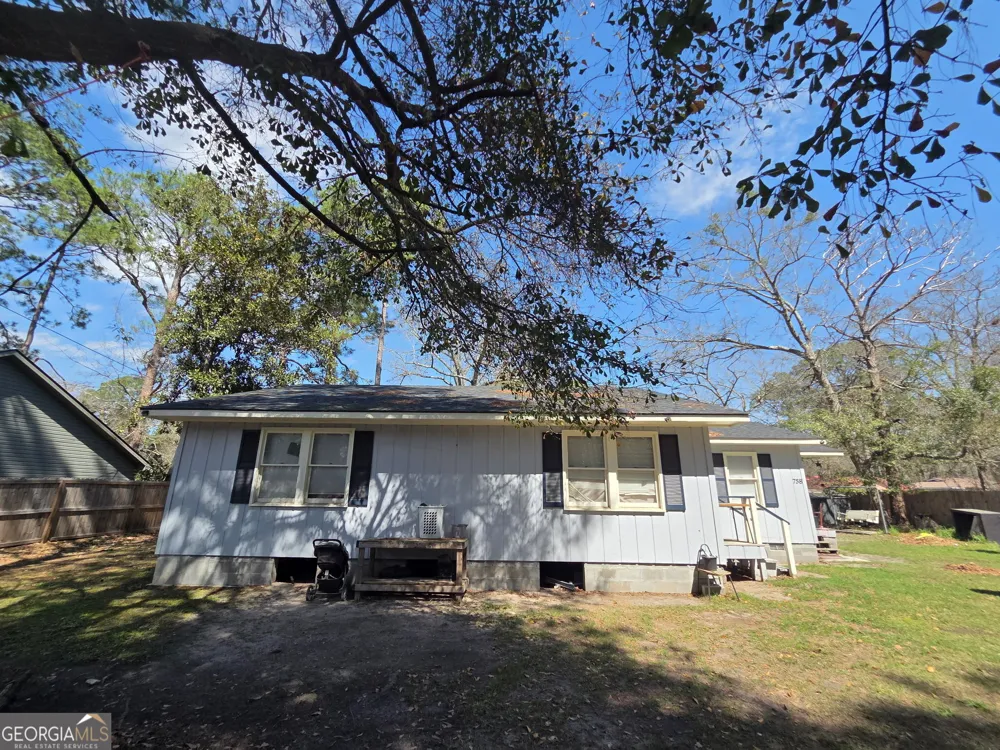 758 Hearn RD Hinesville, GA 31313