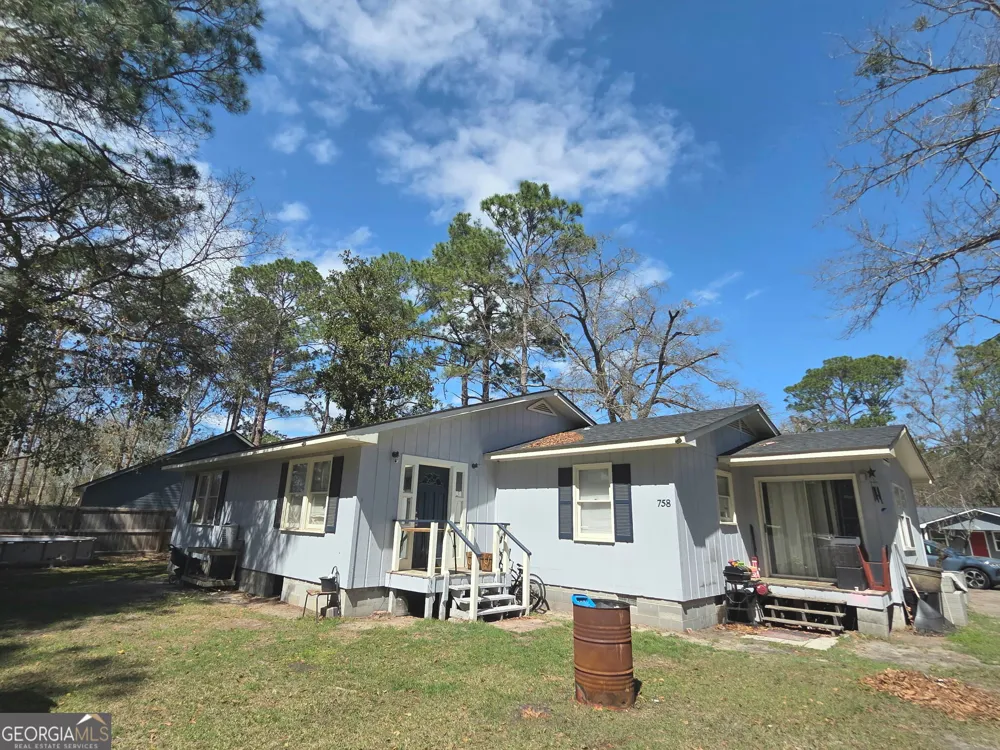 758 Hearn RD Hinesville, GA 31313