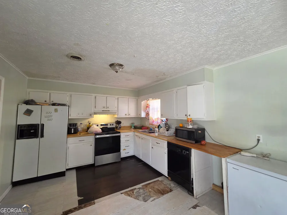 758 Hearn RD Hinesville, GA 31313