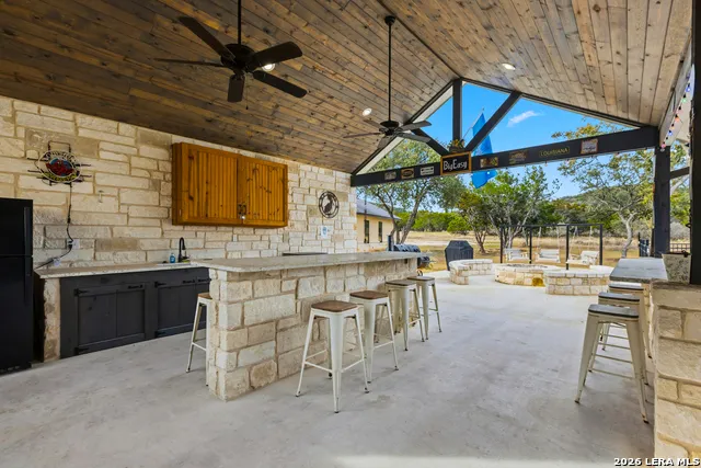 1644 Mountain Valley Concan, TX 78838