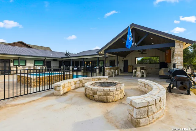 1644 Mountain Valley Concan, TX 78838