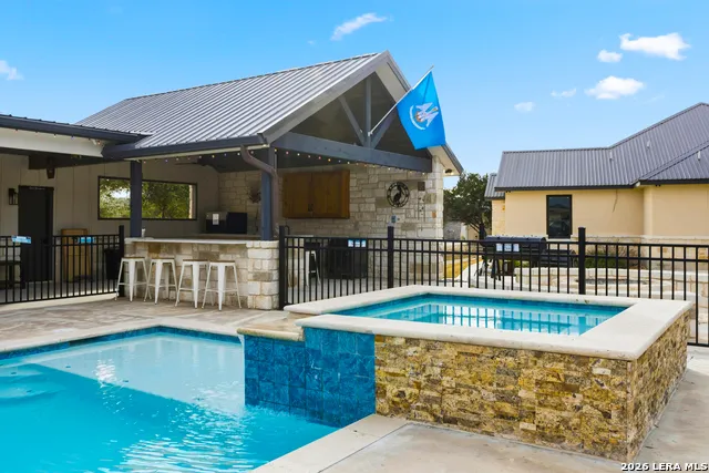 1644 Mountain Valley Concan, TX 78838
