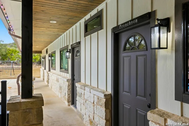 1644 Mountain Valley Concan, TX 78838