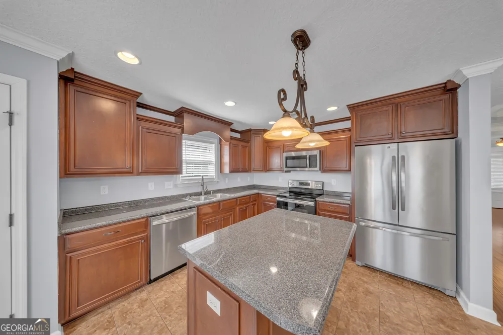 4248 Shadow Garden DR Hahira, GA 31632