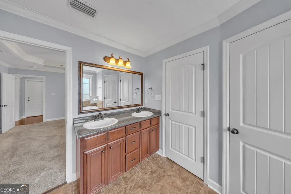 4248 Shadow Garden DR Hahira, GA 31632